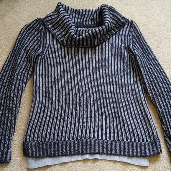 DKNY Jeans black and grey sweater - Picture 1 of 5
